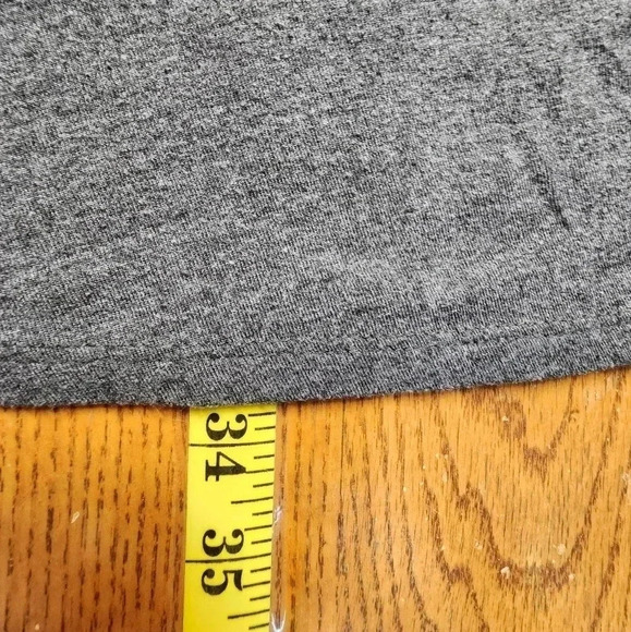 ZENANA PREMIUM CHARCOAL GRAY V-NECK LONG T-SHIRT PLUS SIZE 2X - Picture 10 of 10